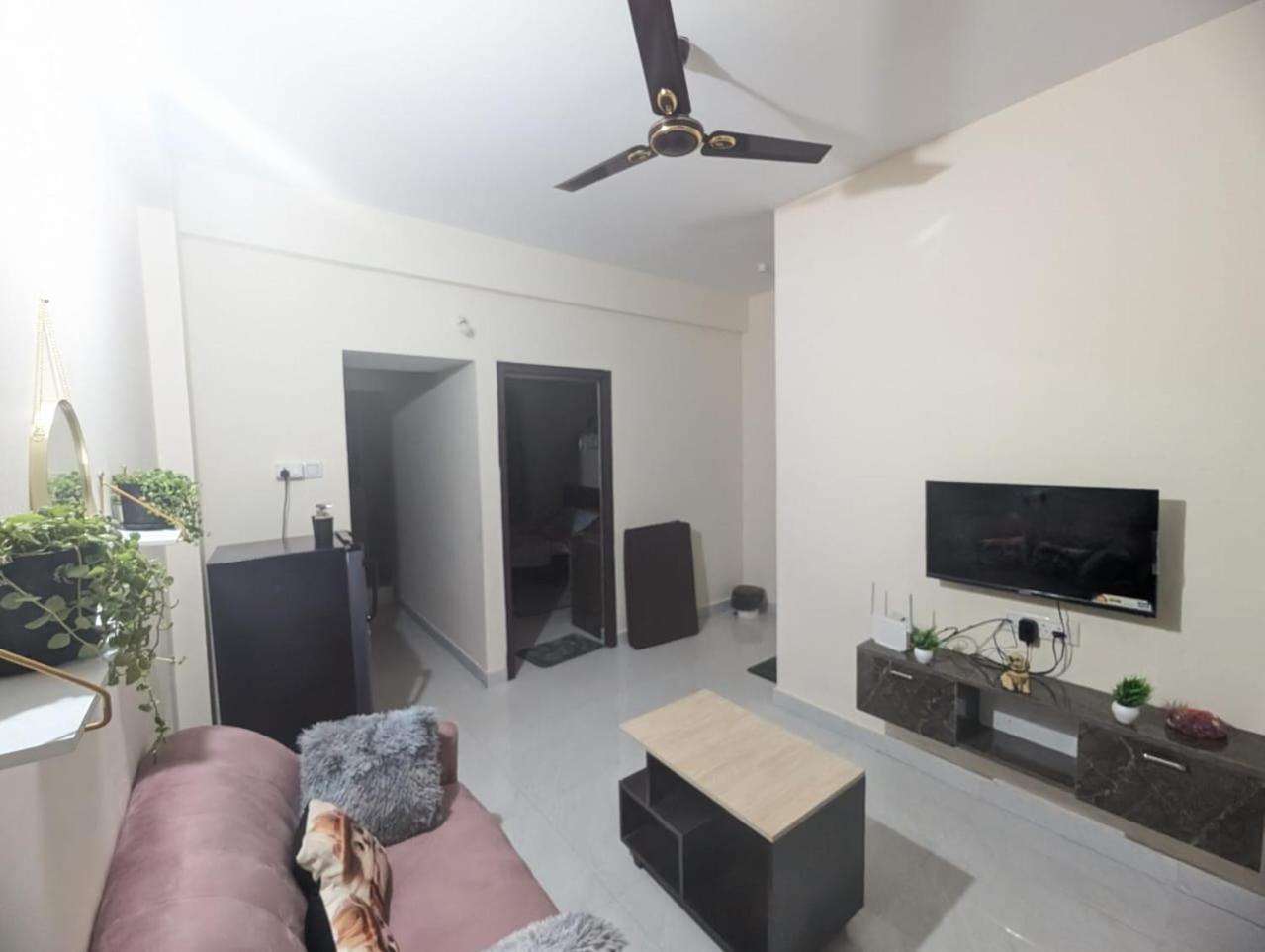 Elite Premium 1Bhk Apartment Бангалор Екстериор снимка